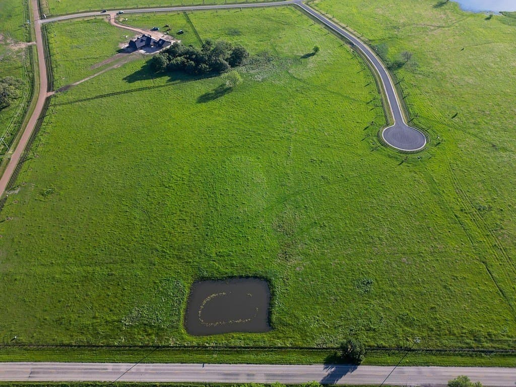6.94 acres in Fayette County - photo 2