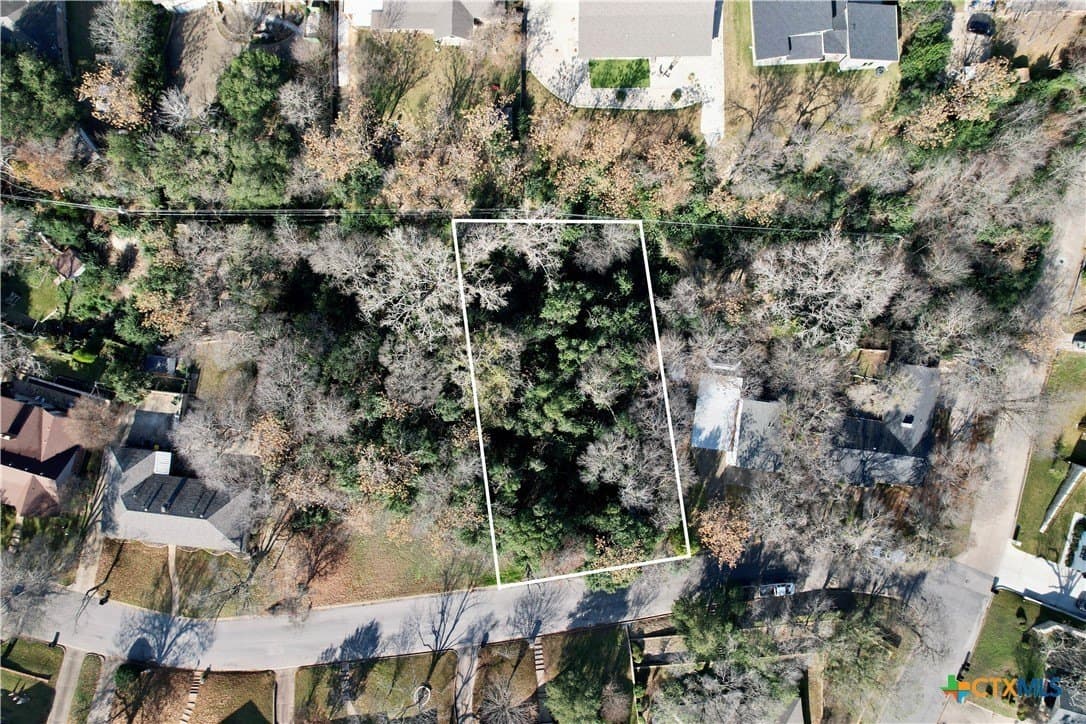 0.4 acres in McLennan County - photo 9