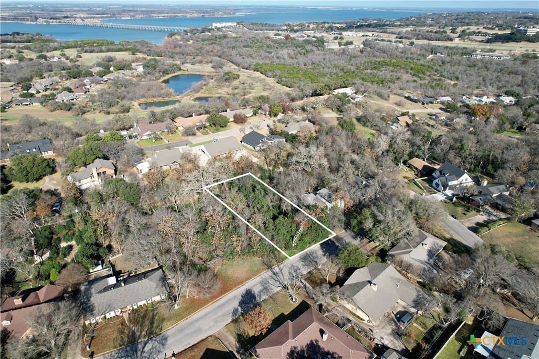 0.4 acres in McLennan County - photo 2