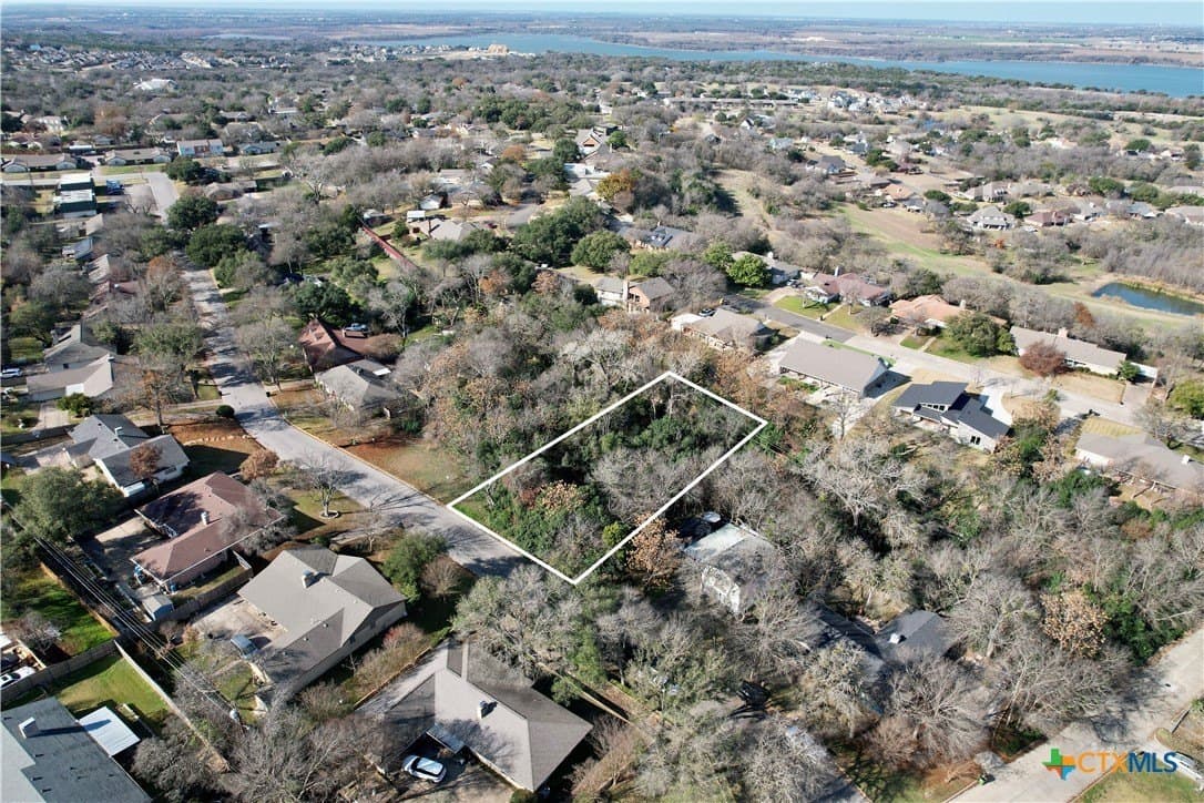 0.4 acres in McLennan County - photo 8