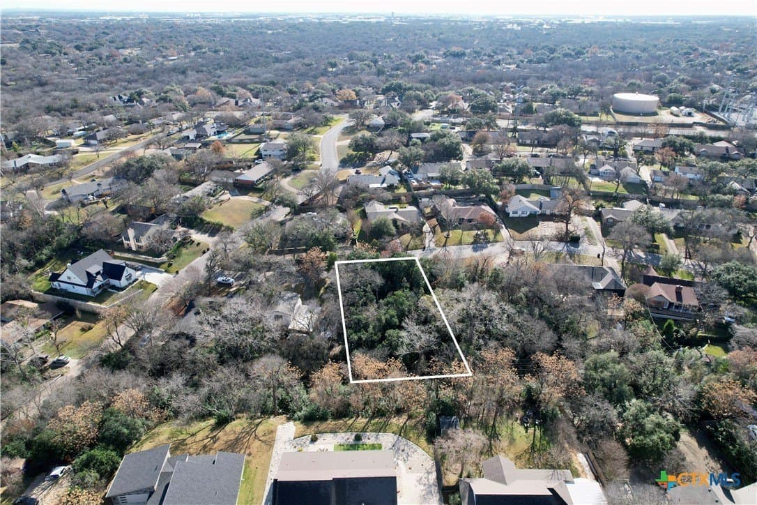 0.4 acres in McLennan County - photo 5
