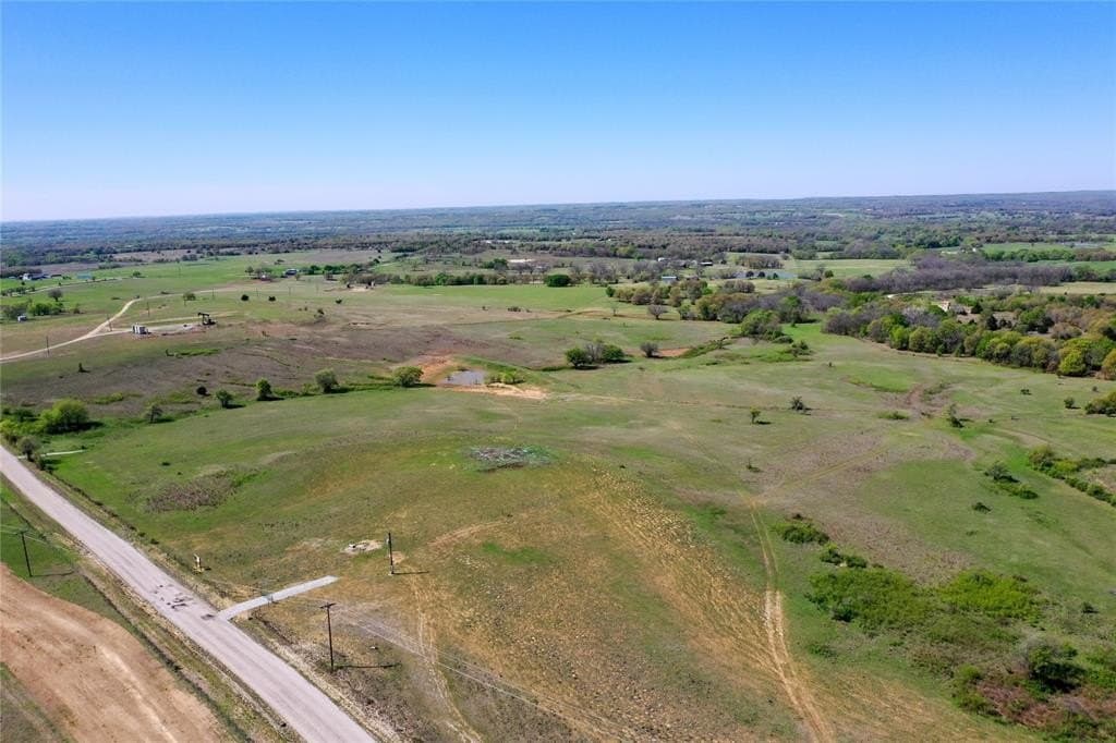 12.51 acres in Wise County - photo 8