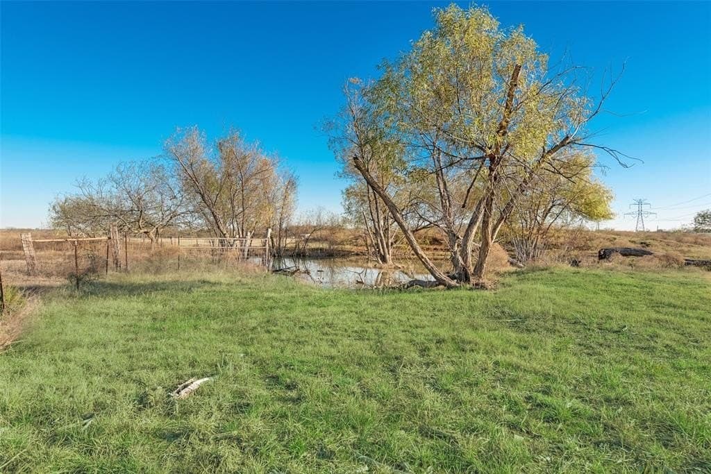 12.84 acres in Ellis County - photo 23