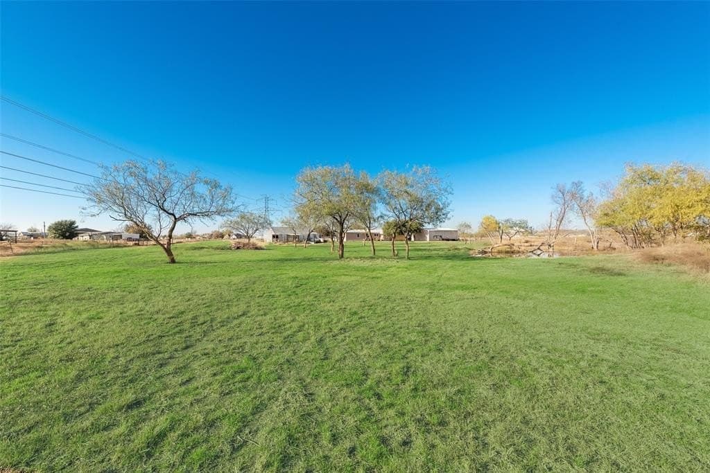 12.84 acres in Ellis County - photo 24