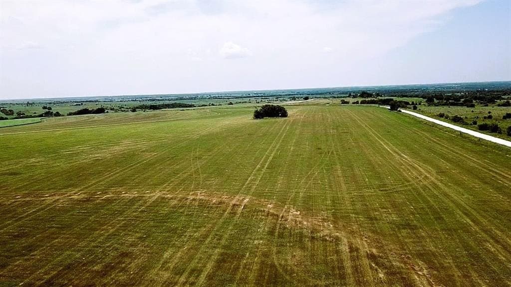 11 acres in Cooke County - photo 3