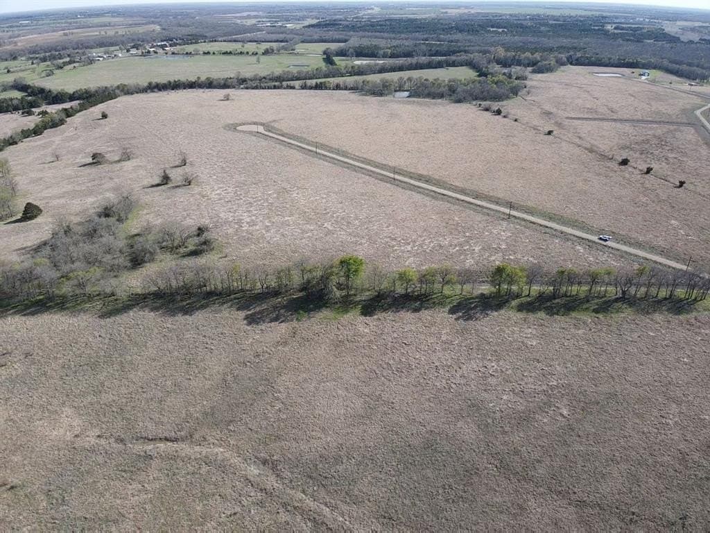 10.01 acres in Lamar County - photo 3