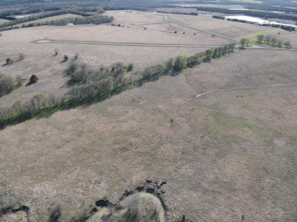 10.01 acres in Lamar County - photo 4
