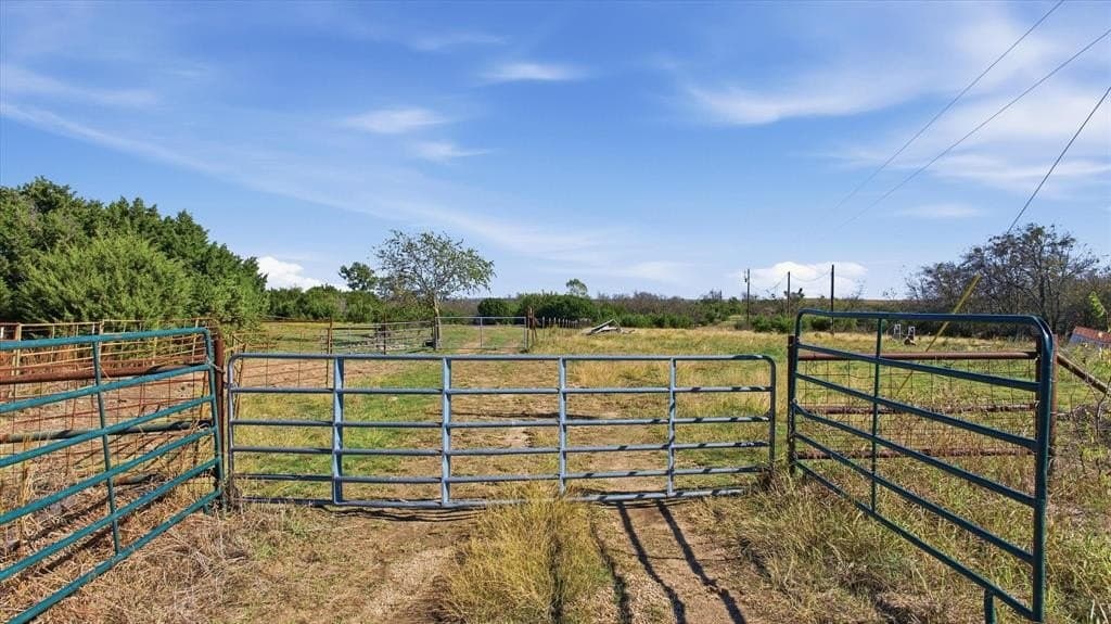 55.96 acres in Johnson County - photo 2
