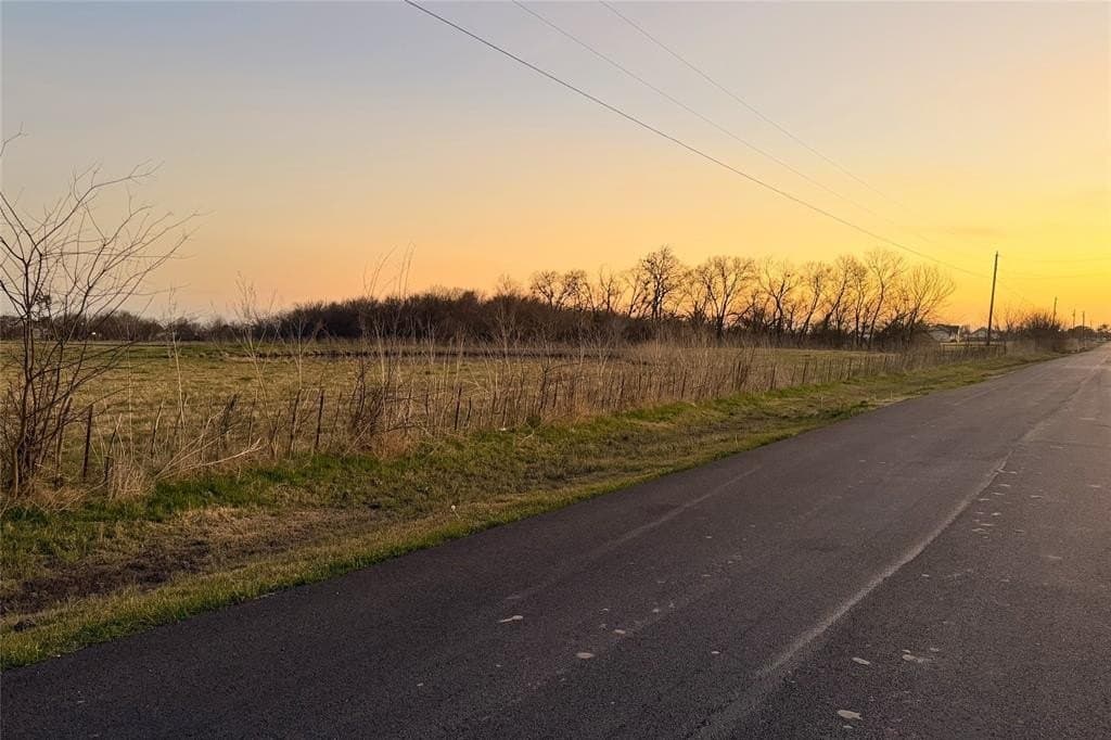 10 acres in Kaufman County - photo 3