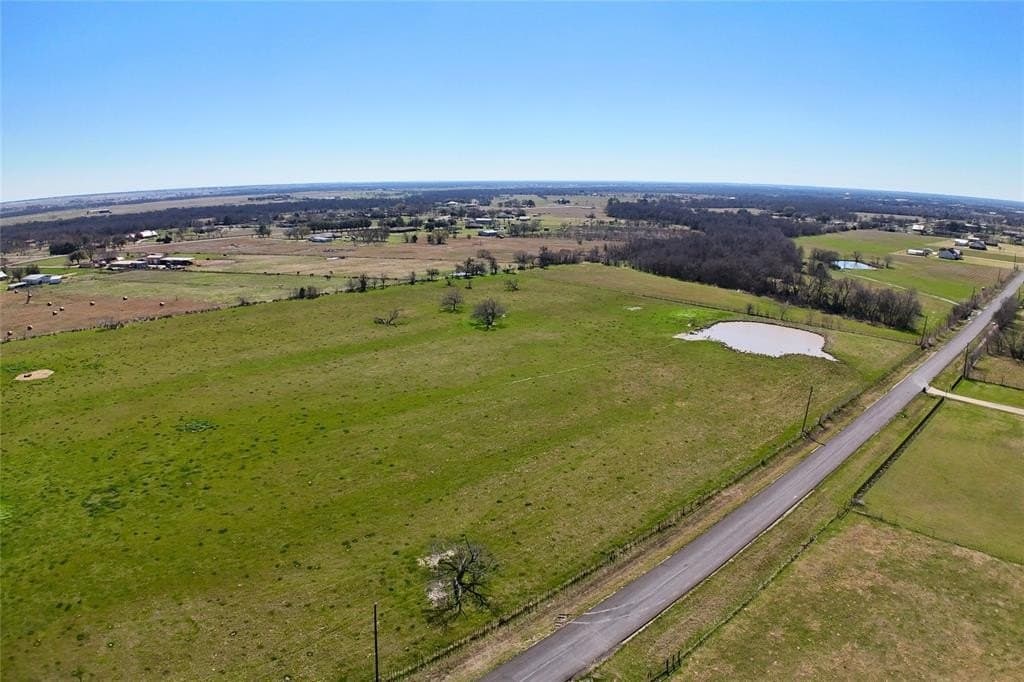10 acres in Kaufman County - photo 12