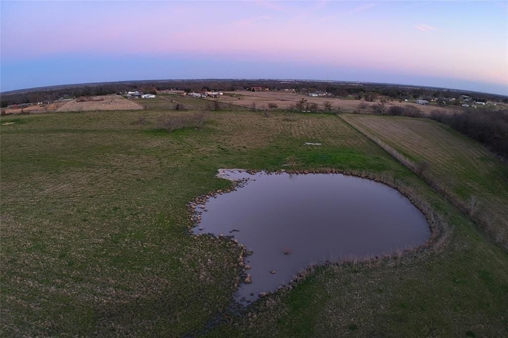 10 acres in Kaufman County - photo 5