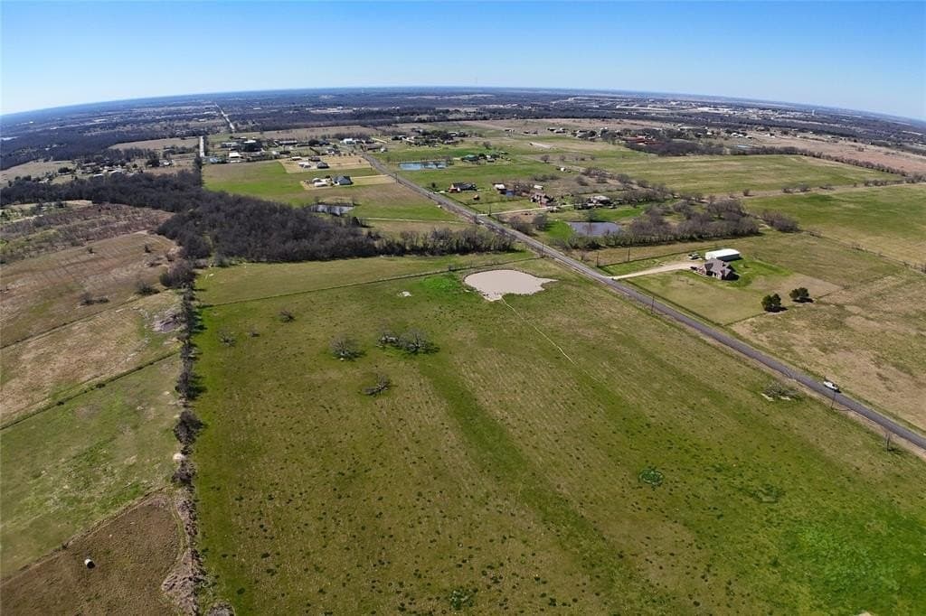10 acres in Kaufman County - photo 14