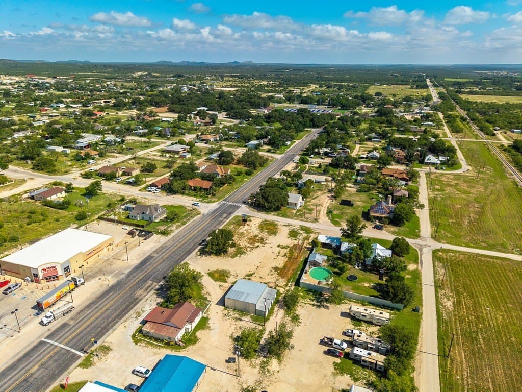 0.41 acres in Irion County - photo 13