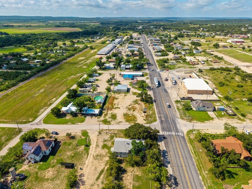 0.41 acres in Irion County - photo 9
