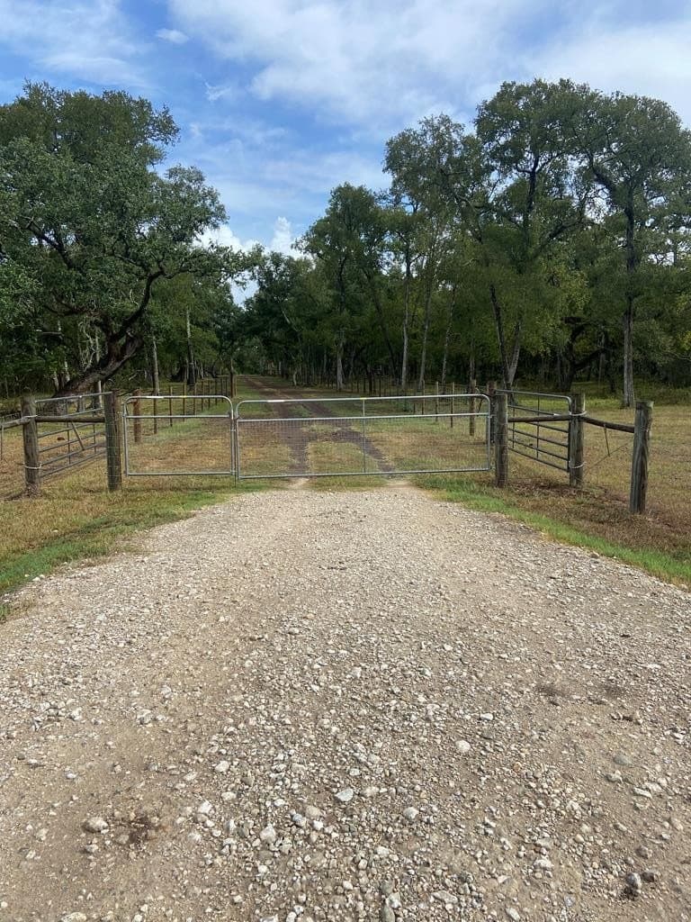 2241 FM 1459