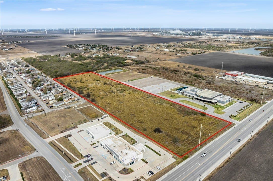 10 acres in San Patricio County - photo 12