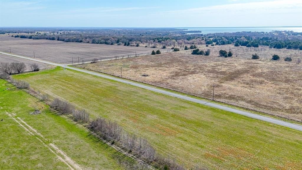 1.11 acres in Navarro County - photo 13