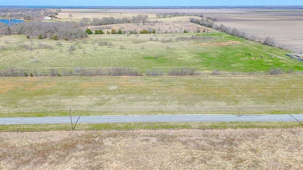 1.11 acres in Navarro County - photo 2