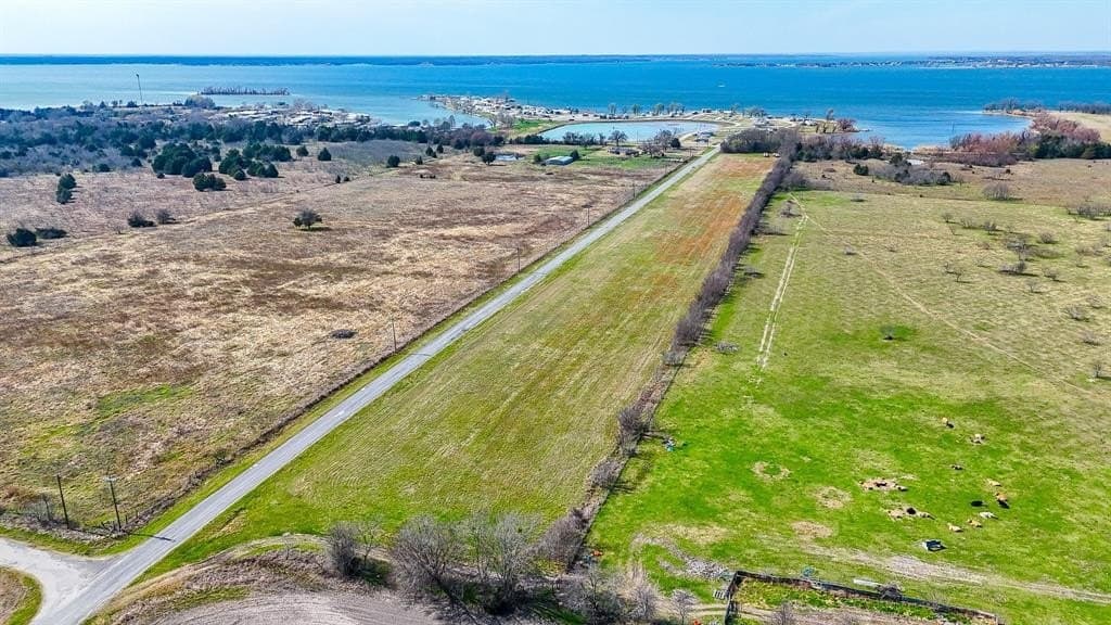 1.11 acres in Navarro County - photo 21