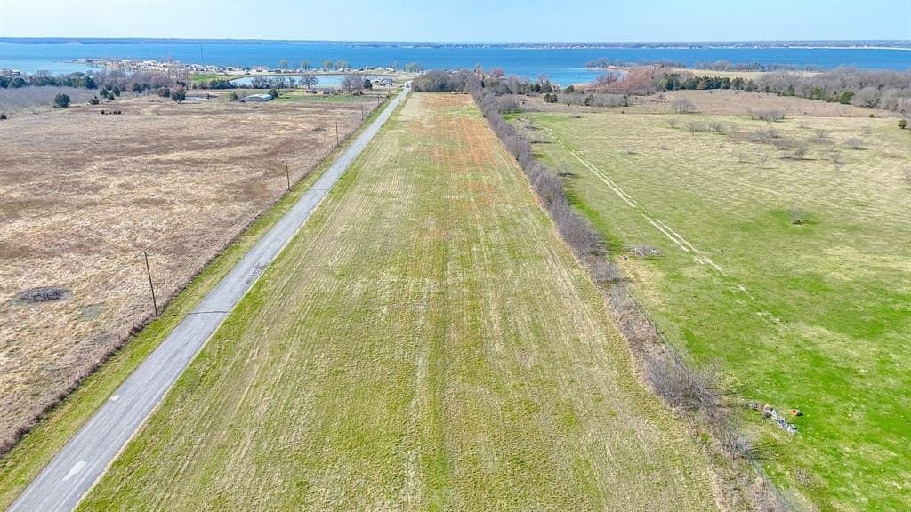 1.11 acres in Navarro County - photo 9