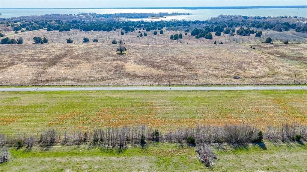 1.11 acres in Navarro County - photo 18