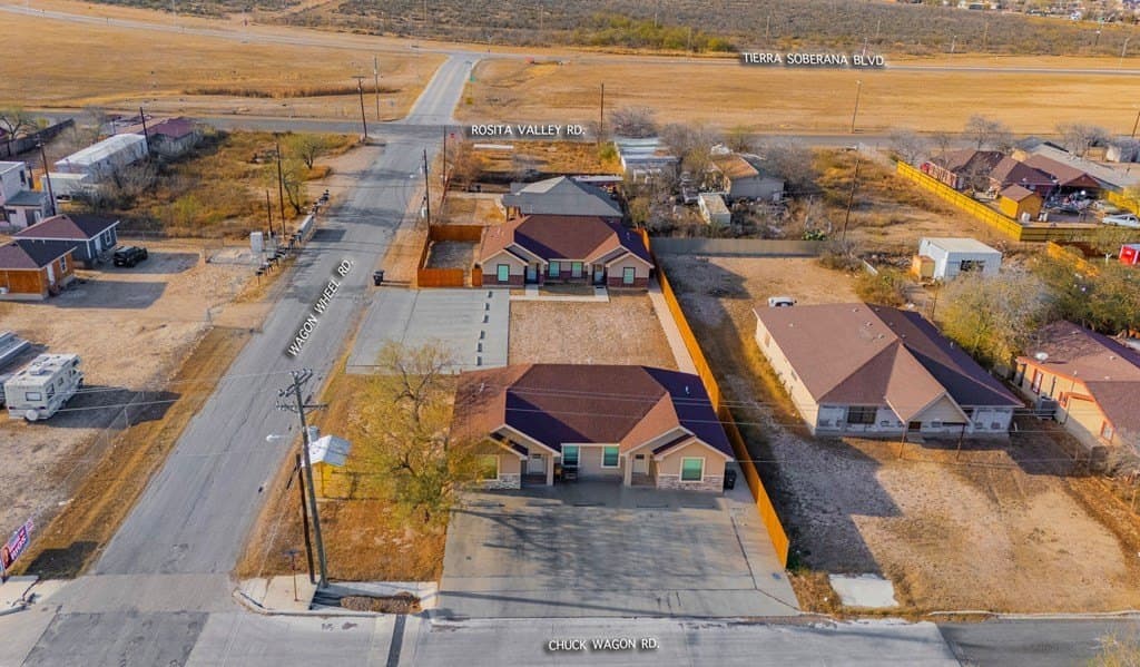 16,000 acres in Maverick County - photo 4
