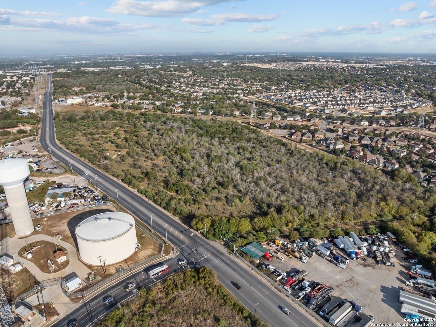 21.11 acres in Bexar County - photo 2