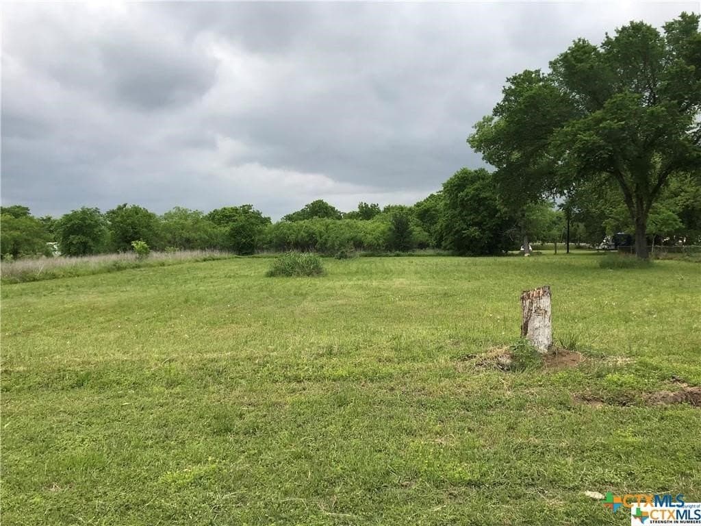 0.34 acres in Caldwell County - photo 2