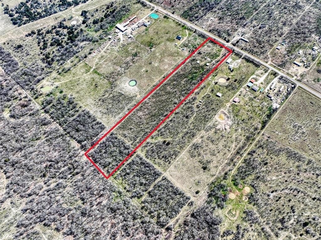 10.04 acres in Navarro County - photo 4