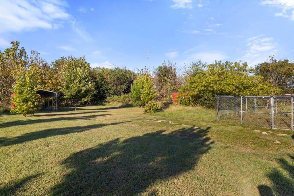 10 acres in Van Zandt County - photo 35