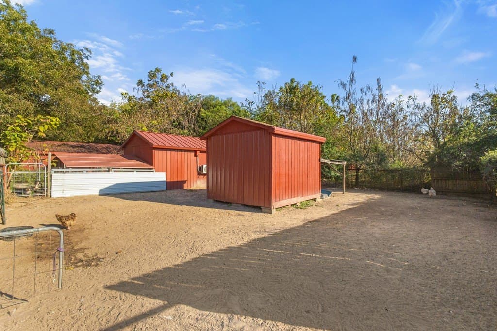 10 acres in Van Zandt County - photo 47