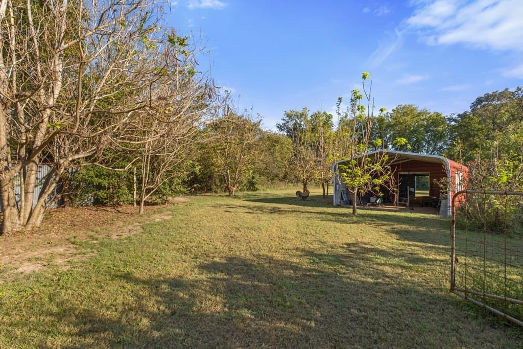 10 acres in Van Zandt County - photo 50