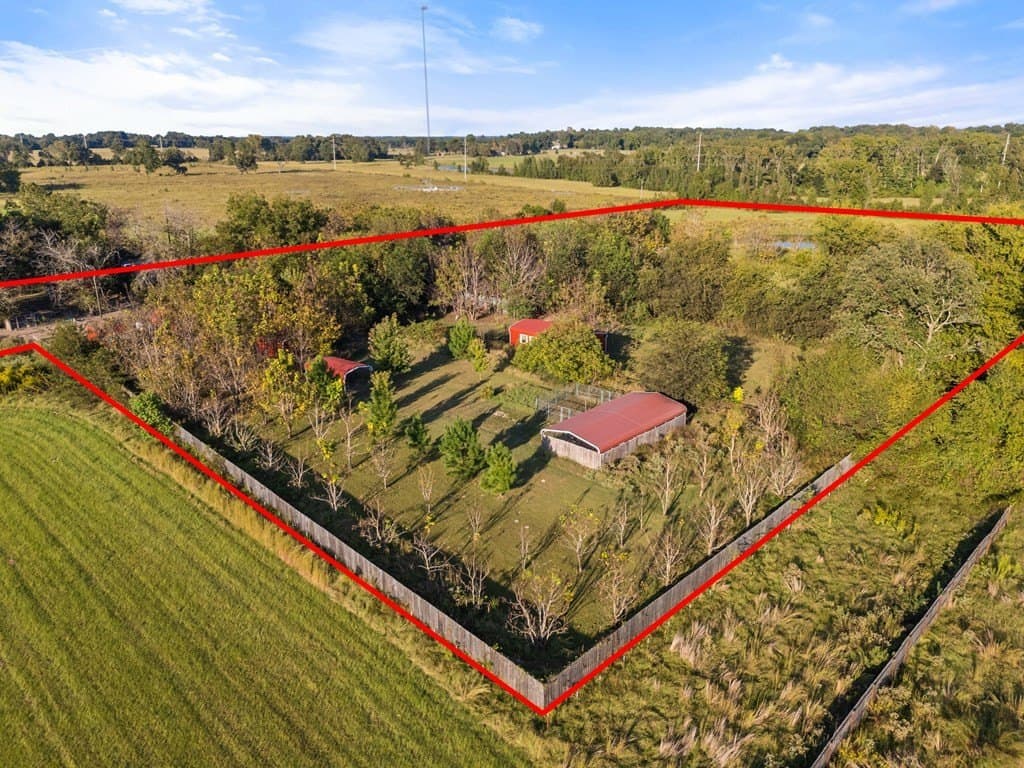 10 acres in Van Zandt County - photo 3