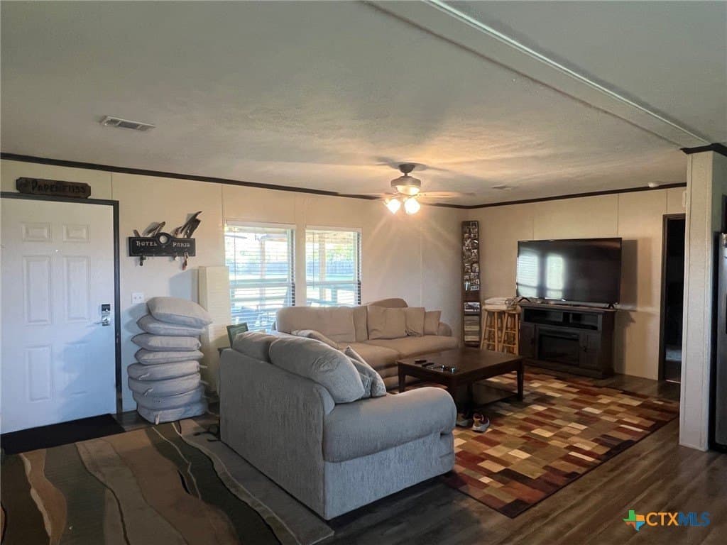 18.3 acres in Victoria County - photo 2
