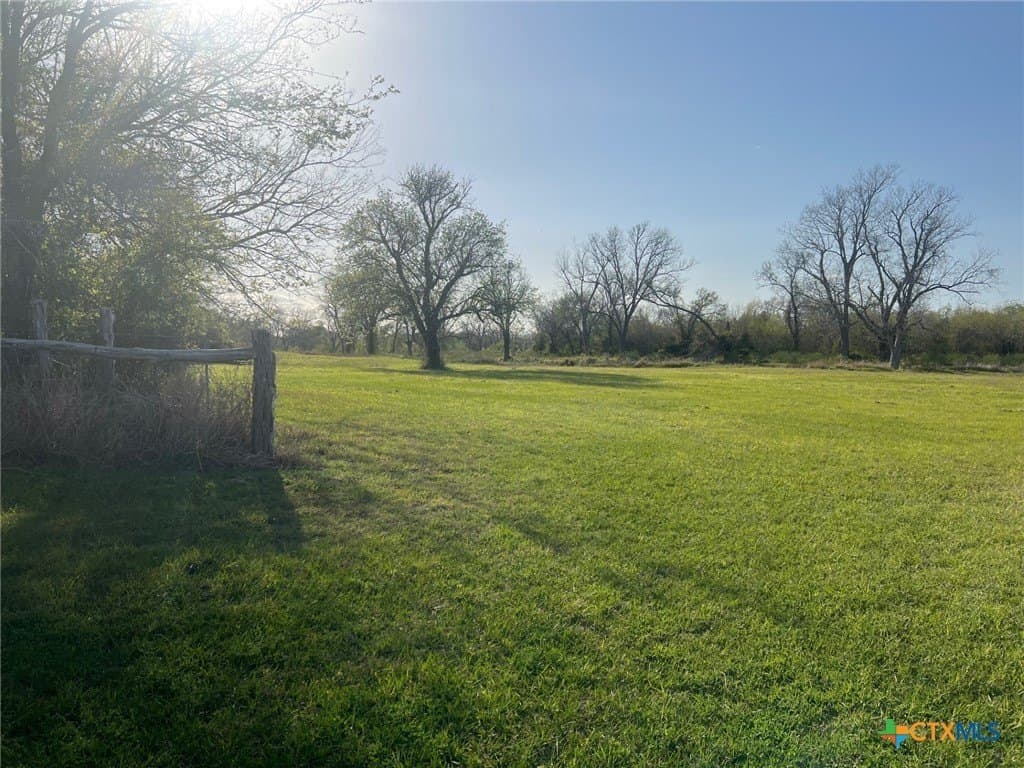 18.3 acres in Victoria County - photo 22