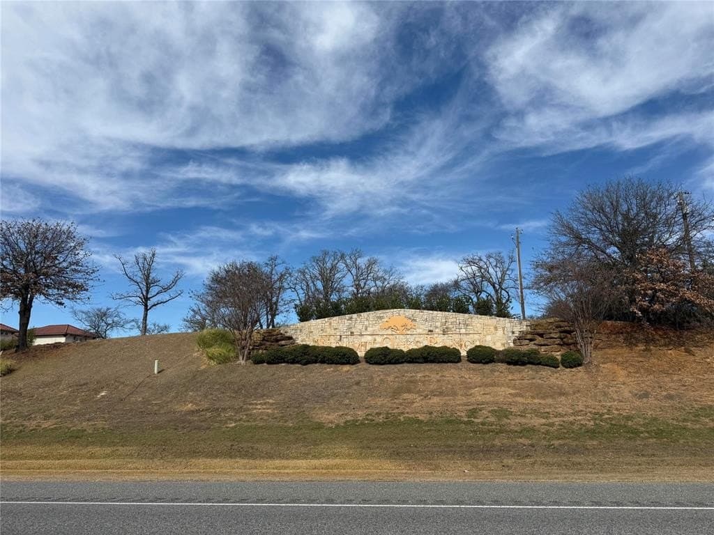 2 Summit Oaks Circle
