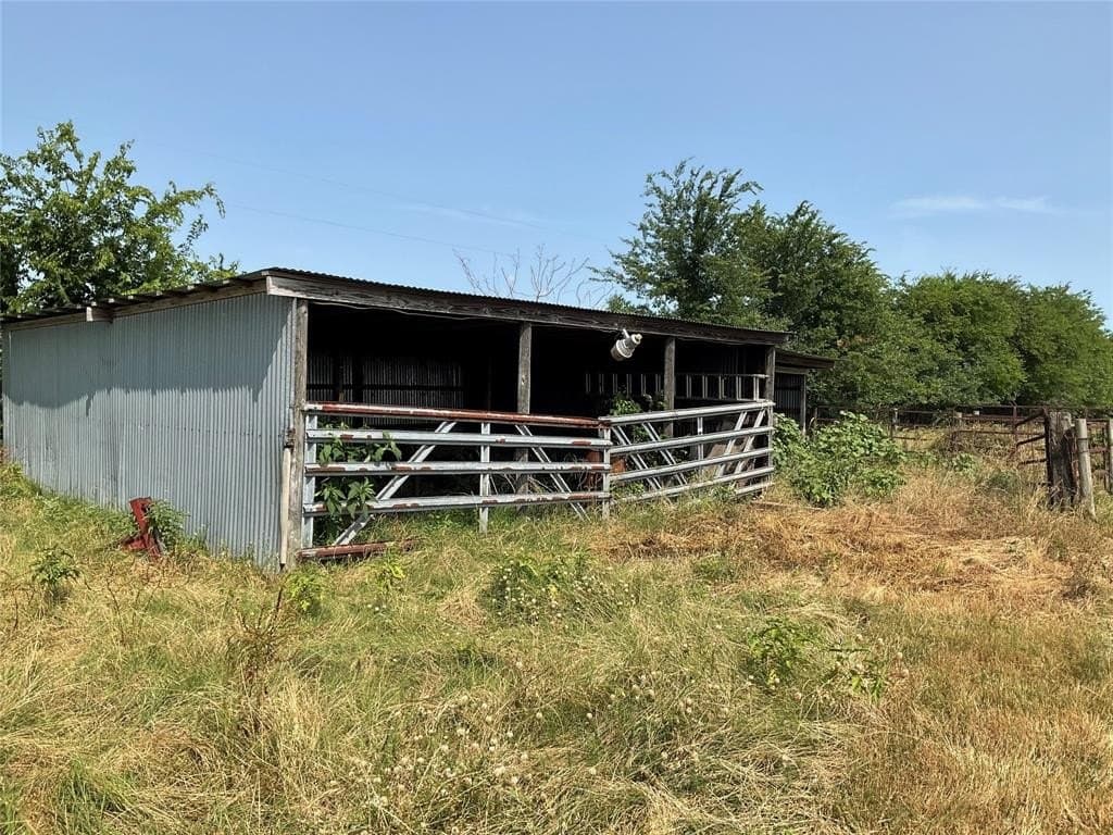 10.49 acres in Navarro County - photo 25