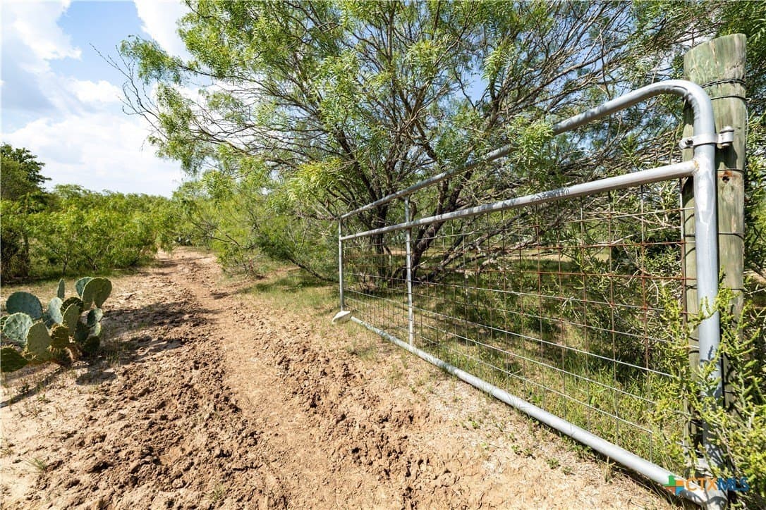18.58 acres in Caldwell County - photo 4