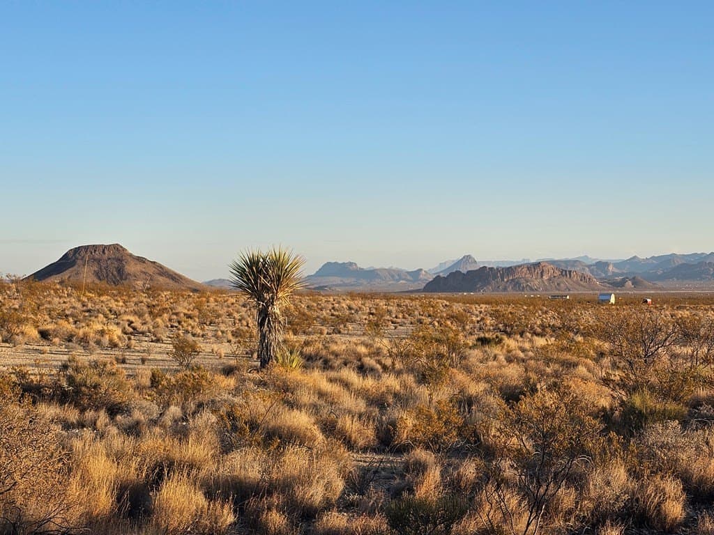 5 acres in Brewster County - photo 4