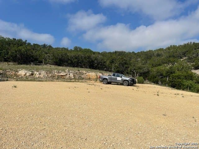 7.48 acres in Bandera County - photo 5