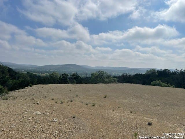 7.48 acres in Bandera County - photo 2