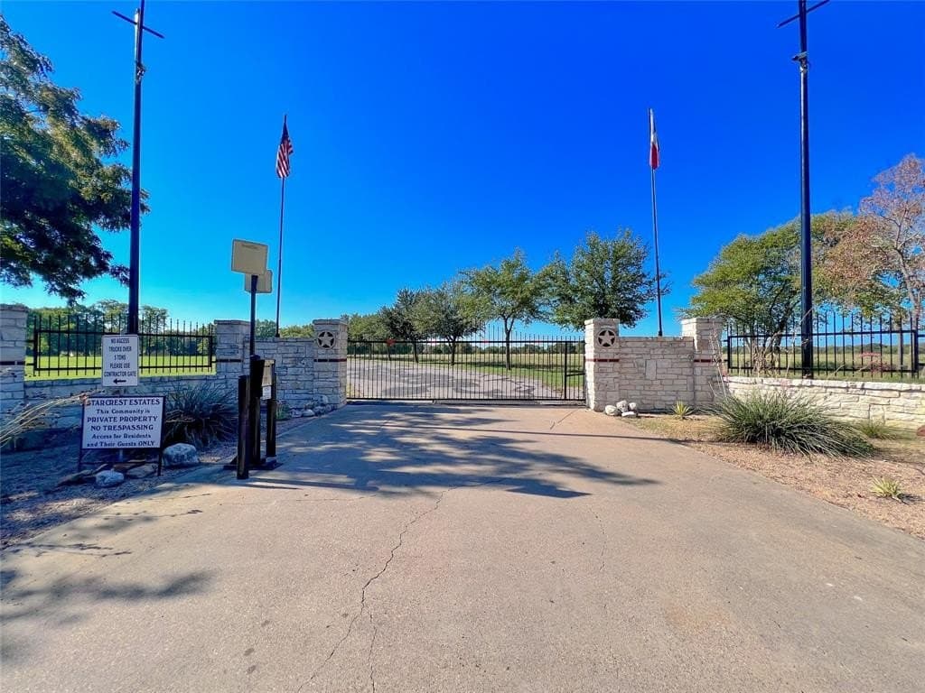 1.45 acres in Navarro County - photo 39