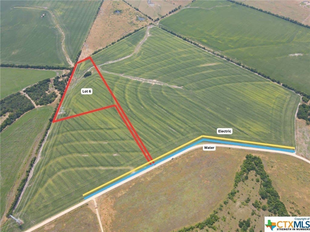 10.49 acres in Milam County - photo 5