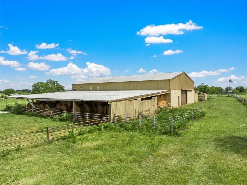 180 acres in Hill County - photo 3