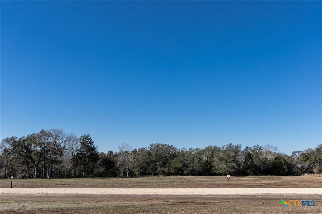 1.53 acres in Lavaca County - photo 2