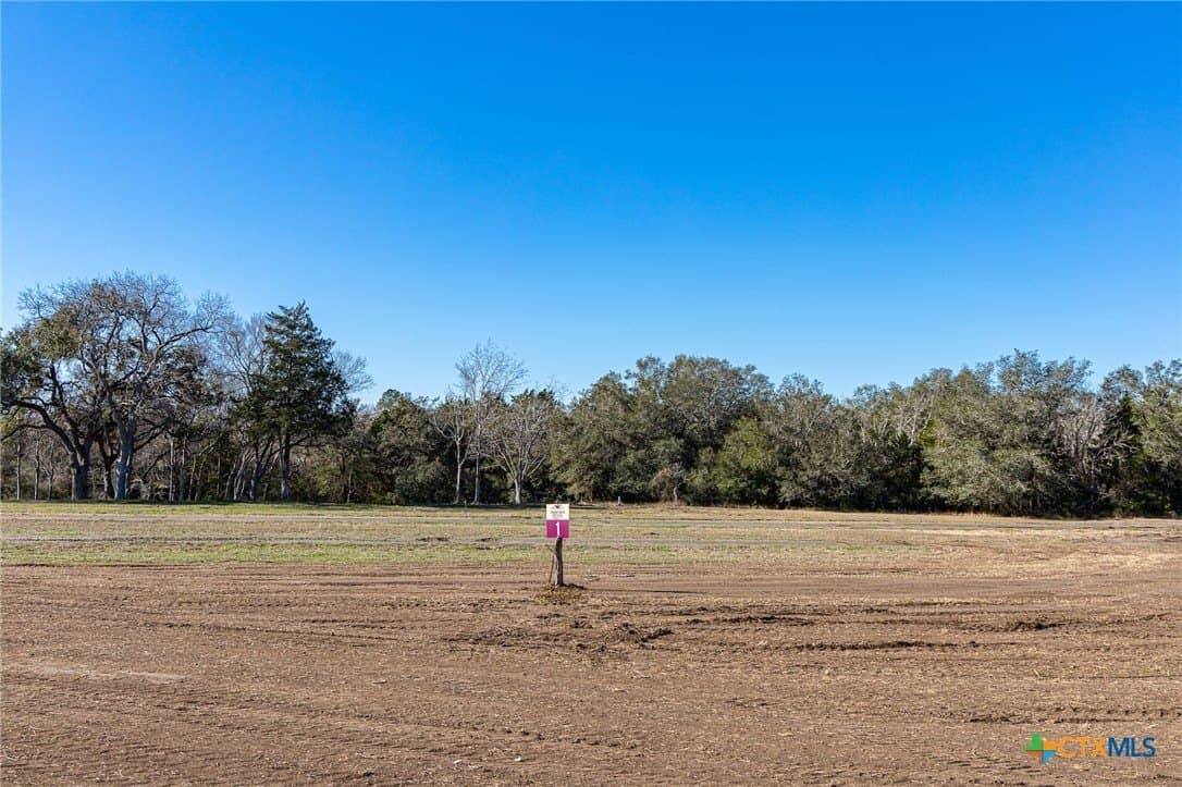 1.53 acres in Lavaca County - photo 5