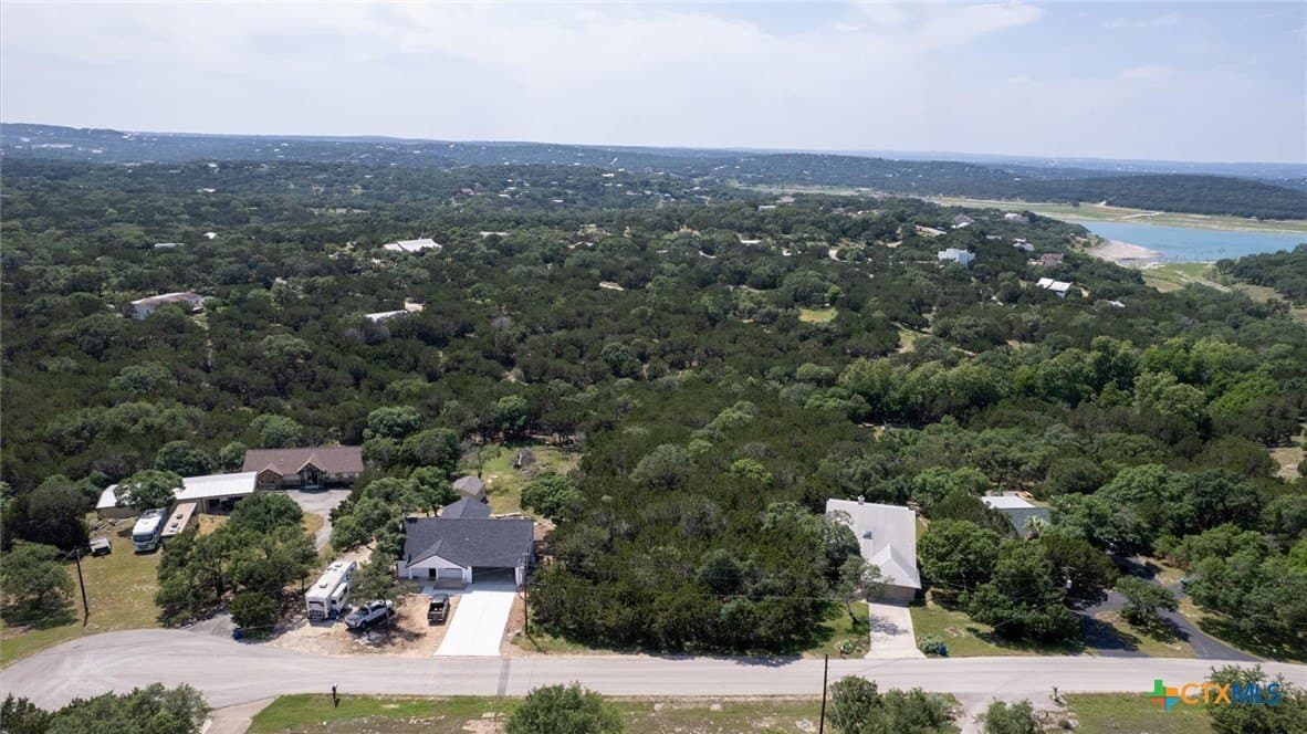 1.08 acres in Comal County - photo 4