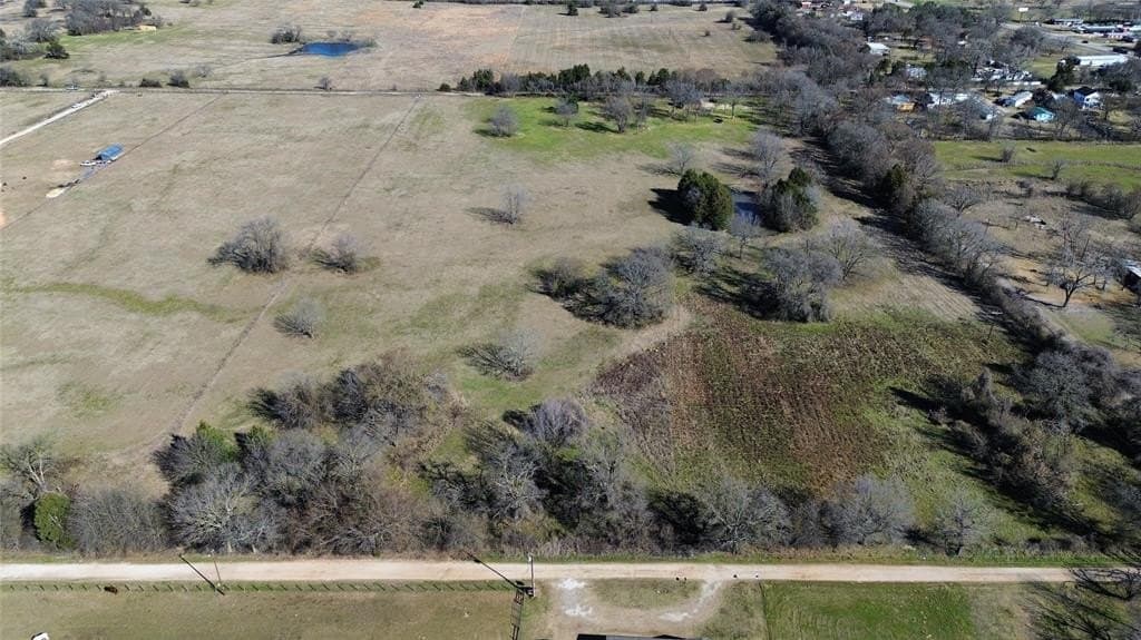 10.01 acres in Henderson County - photo 2
