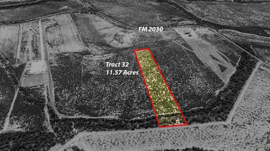 11.57 acres in Maverick County - photo 2