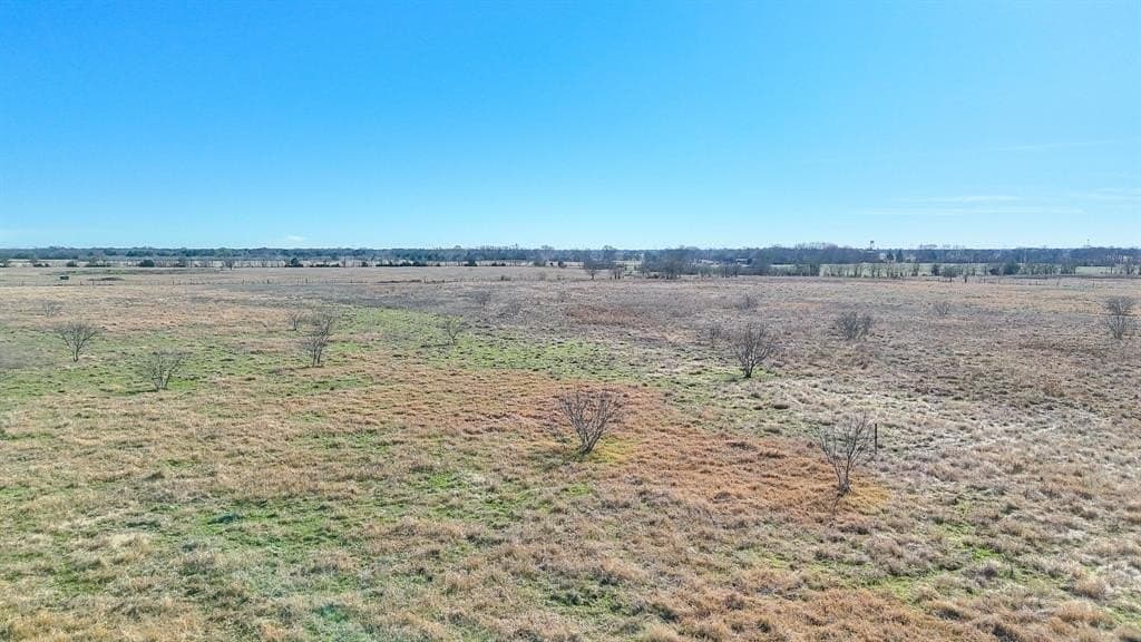 5.02 acres in Navarro County - photo 2